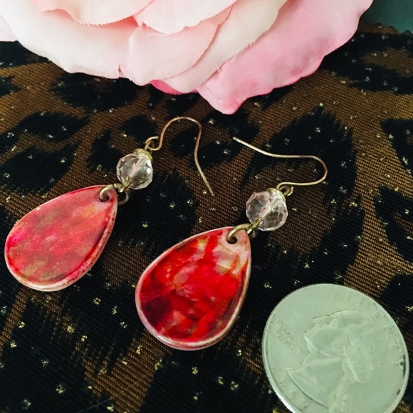 FREE with any purchase 90s Vintage Earrings - Picture 3 of 3